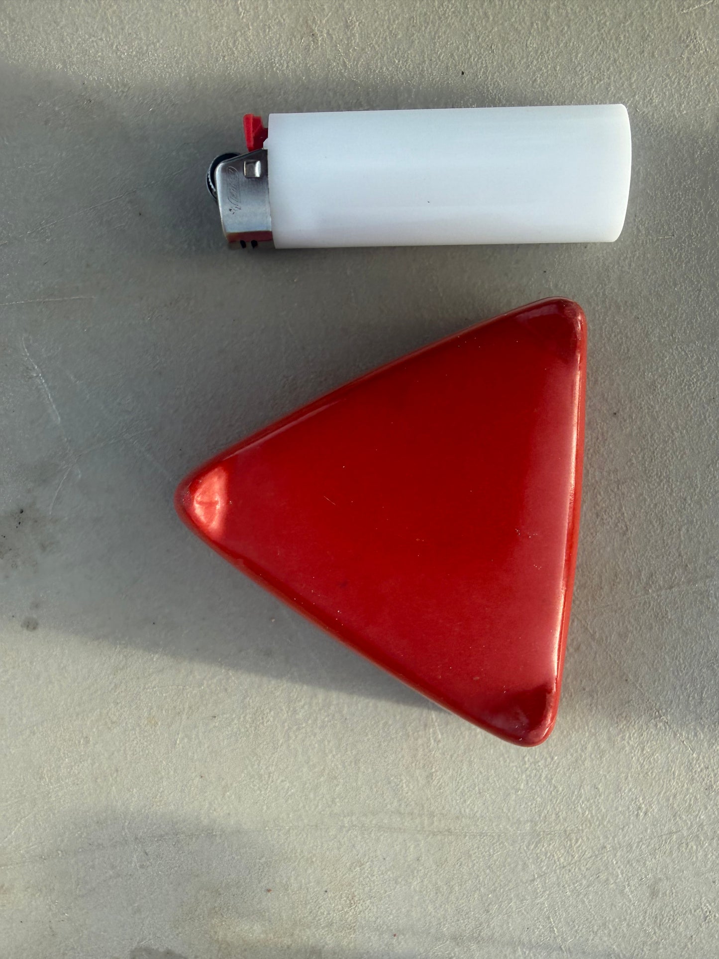 Vintage resin triangle ashtray